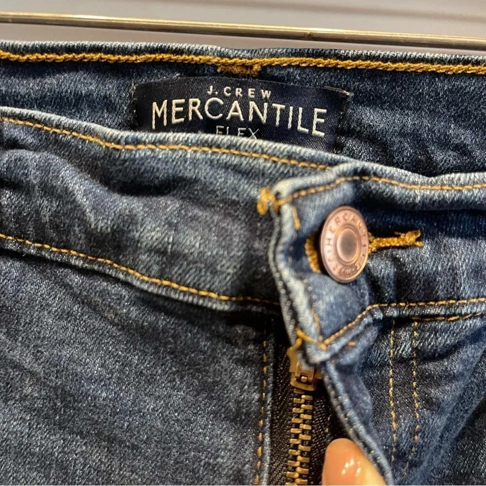 BR:  J Crew Mercantile Flex Jean Men’s Slim Medium Wash straight leg 33